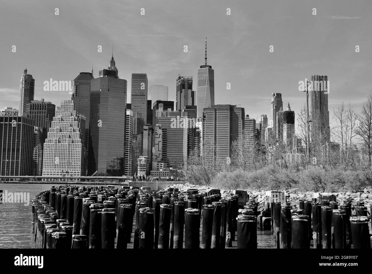 Vue sur Lower Manhattan depuis Brooklyn Bridge Park, Brooklyn New York Banque D'Images
