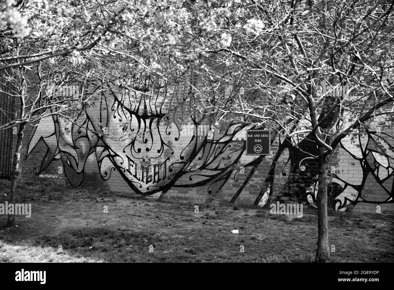 Murale au pied du BQE, Bar and Grill Park, Brooklyn Heights, New York Banque D'Images