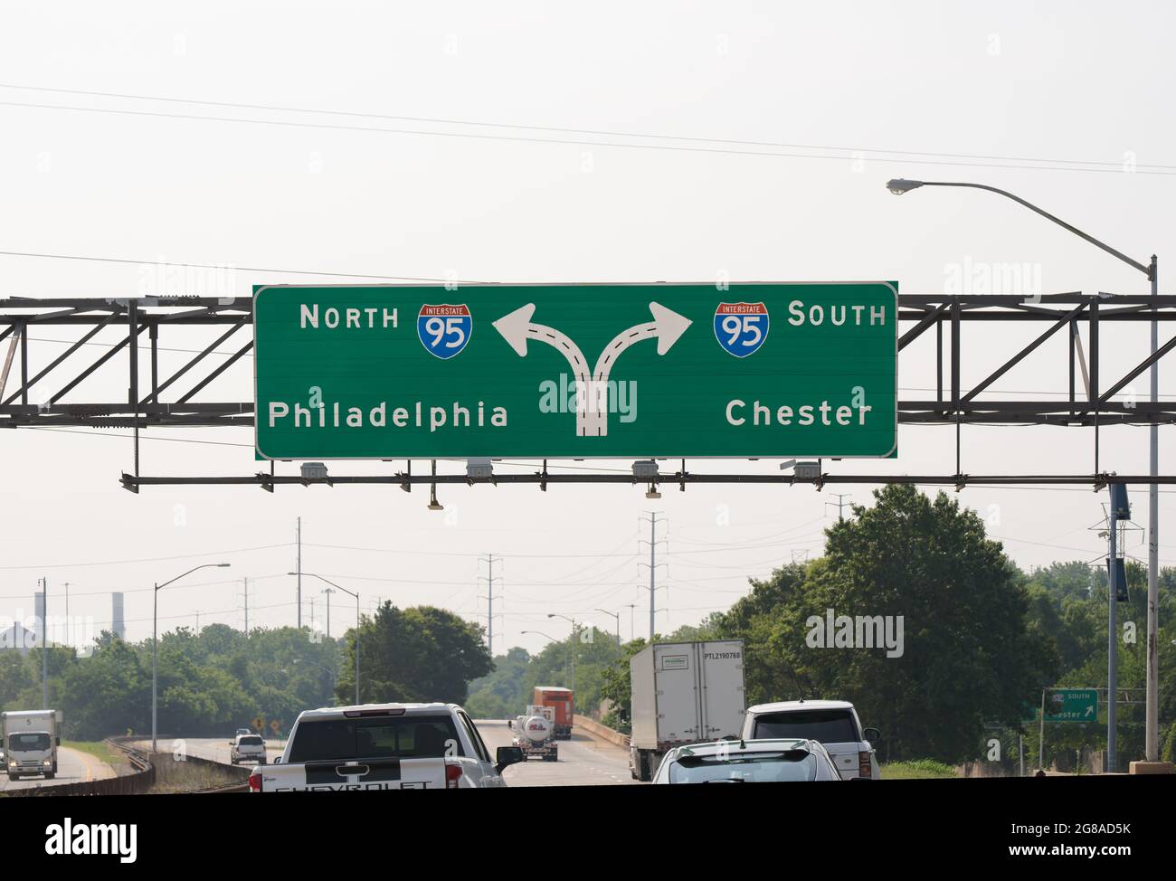 Woodlyn, Pennsylvanie - 7 juillet 2021 : panneau sur la route 476, également connue sous le nom de Blue route, en direction du sud jusqu'à l'intersection avec la route 95. Banque D'Images