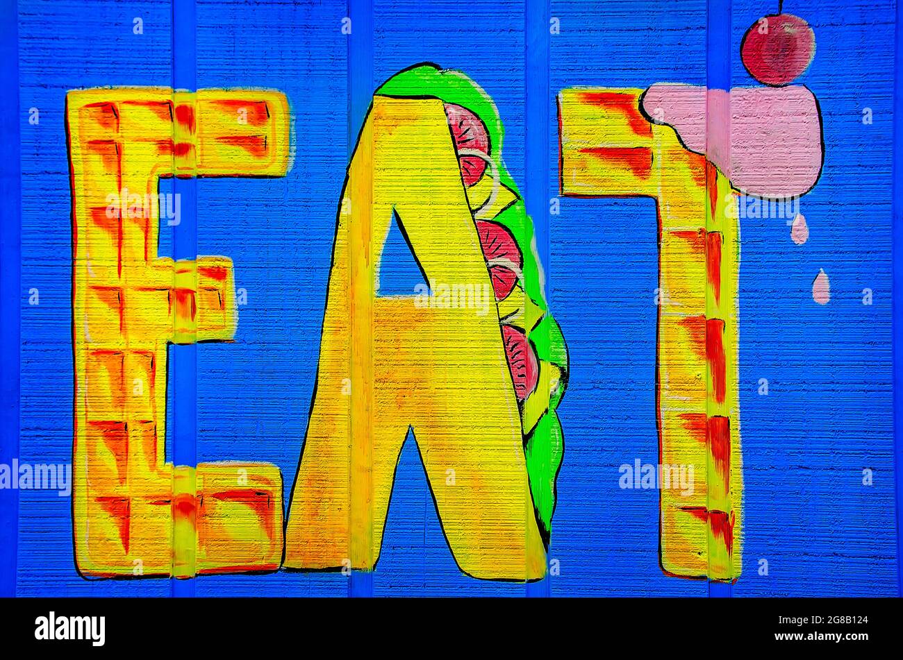 Foxy’s Waffle Bar and Sugar Den comporte le mot « Eat » sur le côté du bâtiment, le 7 juillet 2021, à Dauphin Island, en Alabama. Banque D'Images