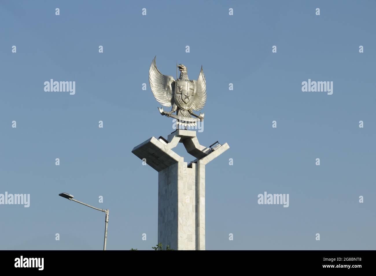 Garuda Pancasila Monument, le symbole de l'Indonésie. Banque D'Images