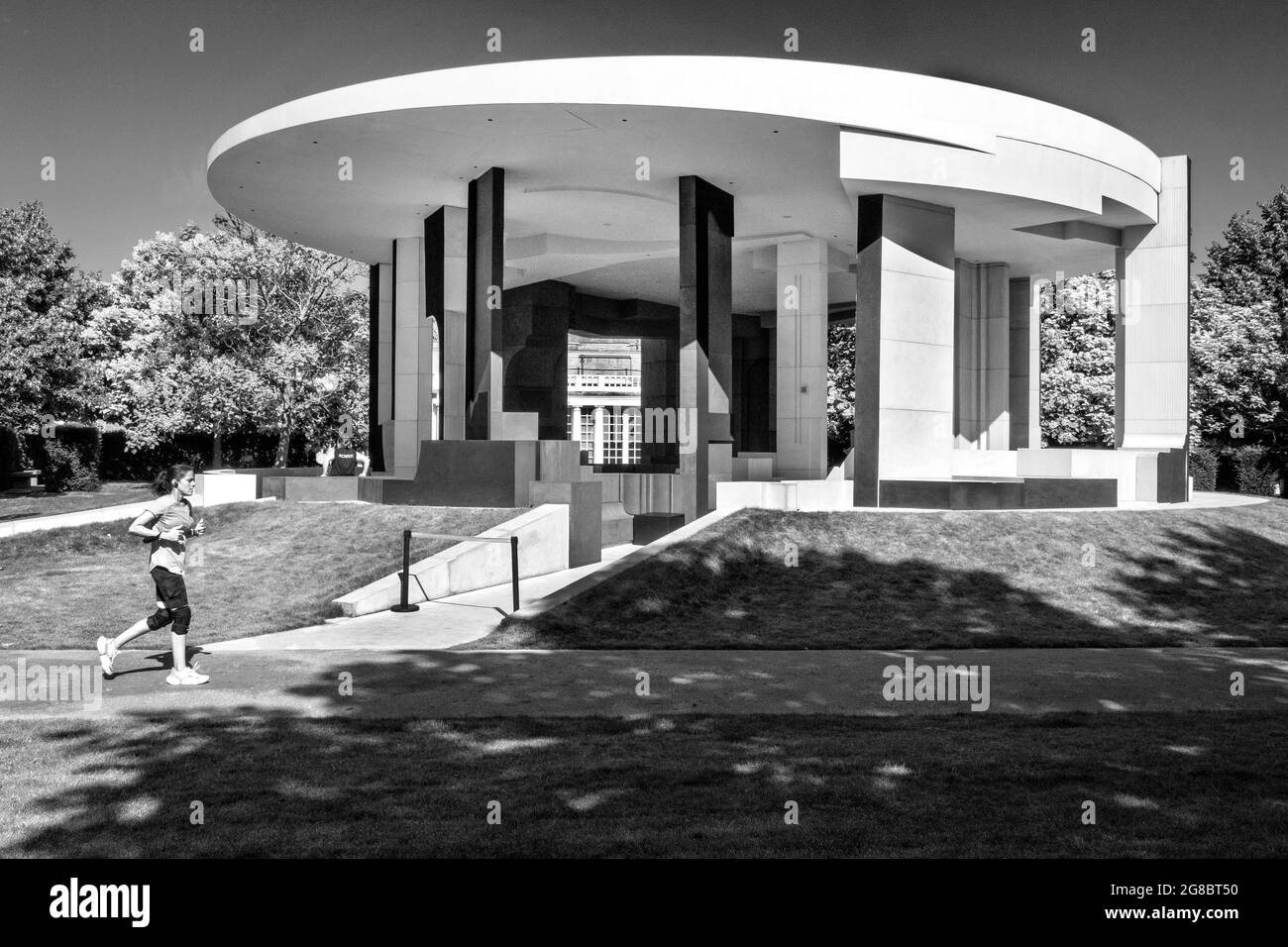 Le pavillon d'été de la Serpentine Art Gallery 2021 conçu par Counterspace. Londres, Royaume-Uni Banque D'Images