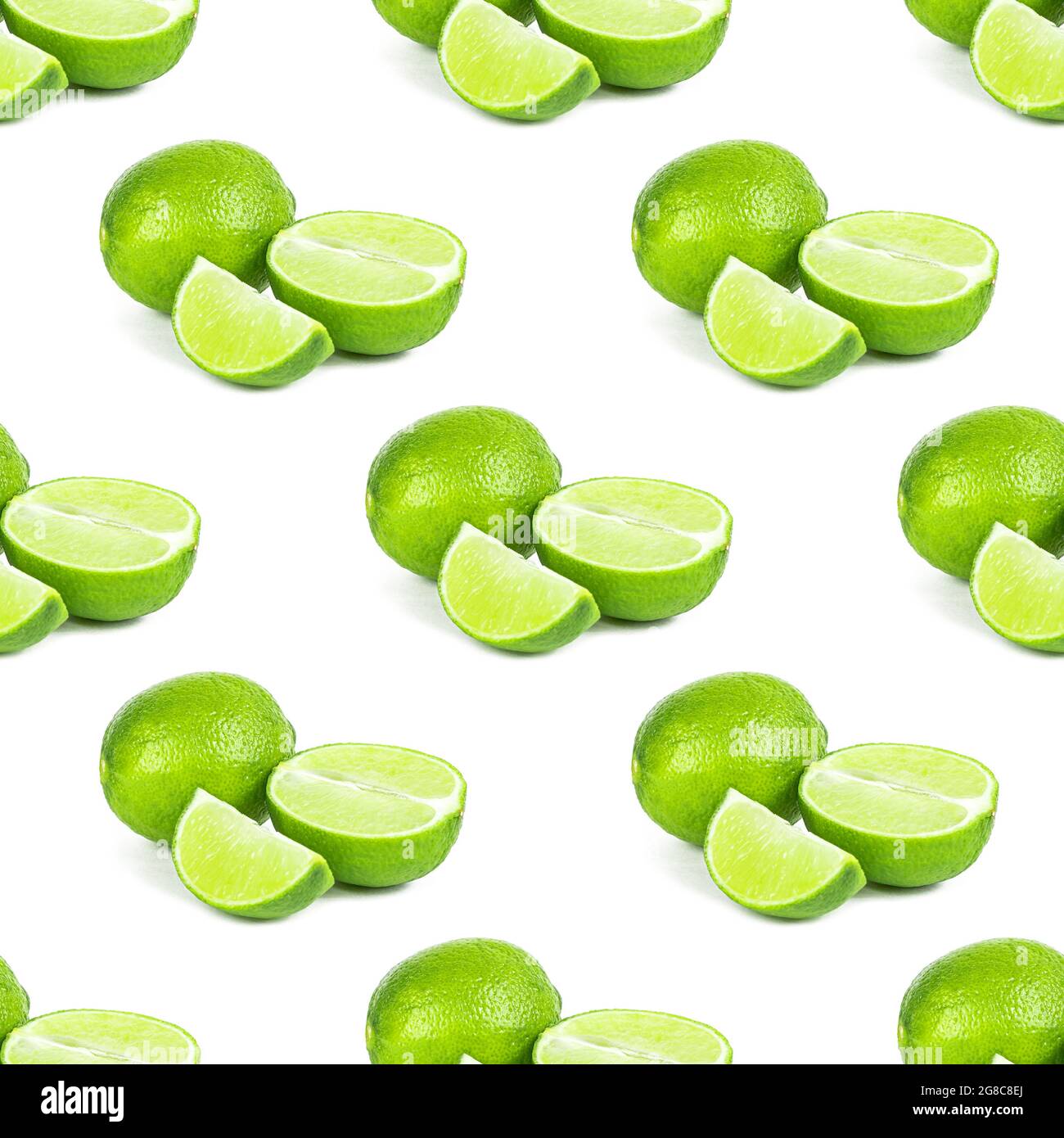 Les limes vertes et les tranches de citron vert répètent le motif sans couture sur fond blanc. Banque D'Images