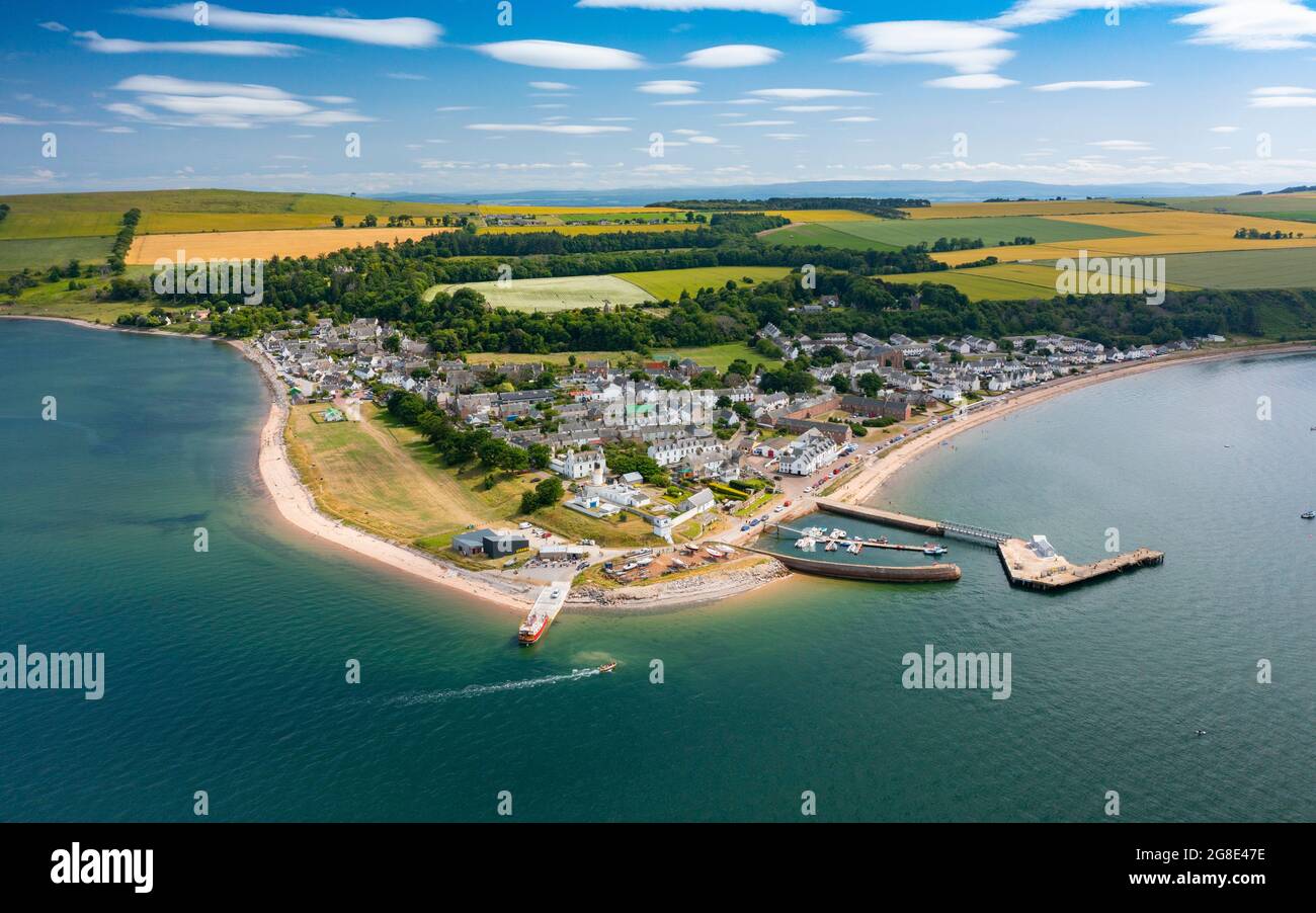 Vue aérienne du drone du village de Cromarty sur l'île Black sur Cromarty Firth, Ross et Cromarty, Écosse, Royaume-Uni Banque D'Images