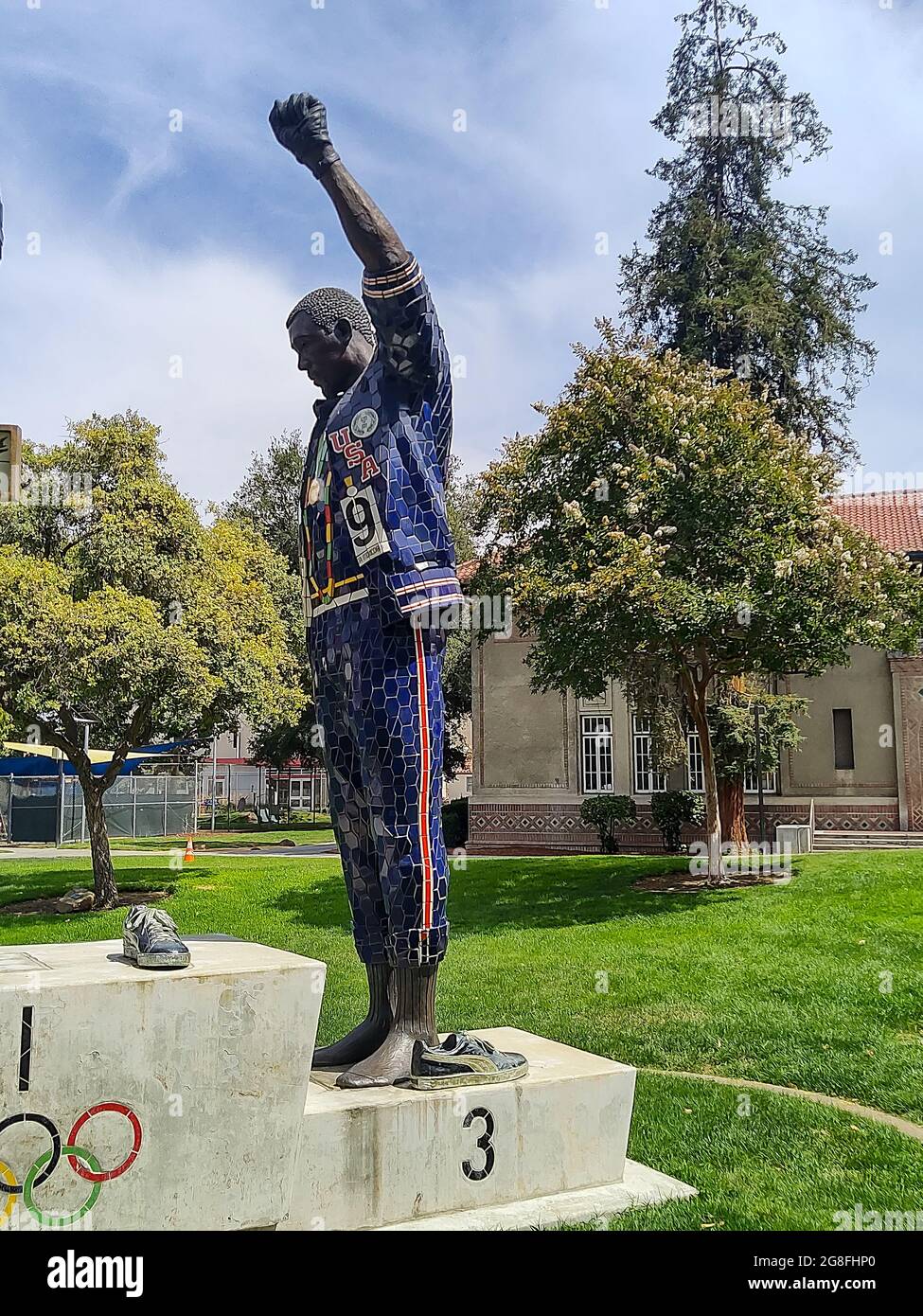 Vue d'ensemble de la statue sur le campus des Jeux Olympiques de Mexico 1968 Université d'État de San José Etudiants-athlètes Tommie Smith et John Carlos étaient présents Banque D'Images