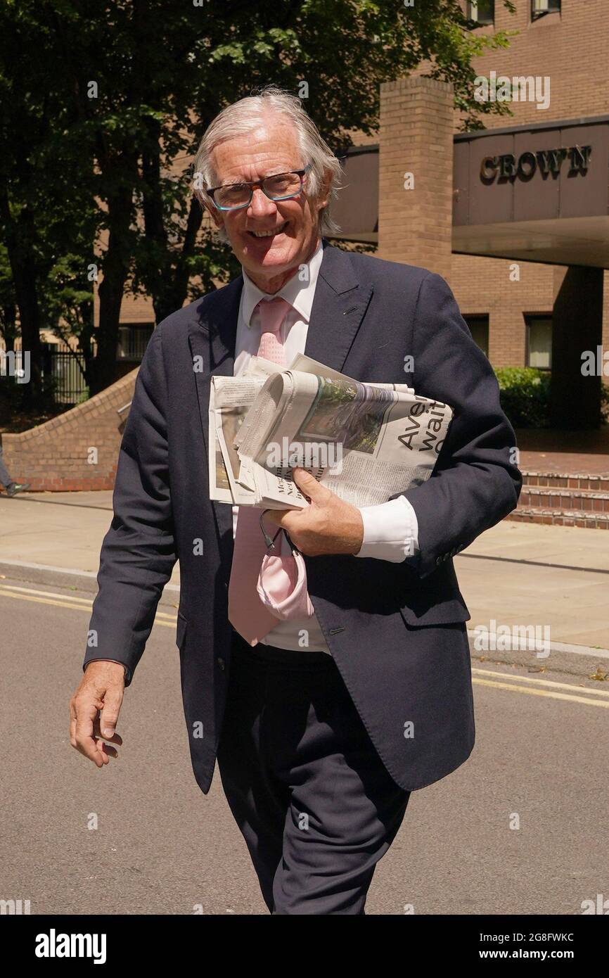 Photo de Nicholas Wainwright, Président de Bootles, non publiée précédemment, en date du 19/7/2021. Lulu Lakatos a volé des diamants d'une valeur de £4.2 millions de la part des bijoutiers de luxe en échangeant les pierres contre des cailloux à l'aide de 'leight of Hand', a entendu le tribunal de la Couronne de Southwark. Cet homme de 60 ans, qui aurait été nommé « Anna » par un groupe qui se présentait comme de riches investisseurs russes désireux d'acheter les pierres précieuses de Boosles dans le centre de Londres. Date de la photo: Lundi 19 juillet 2021. Banque D'Images