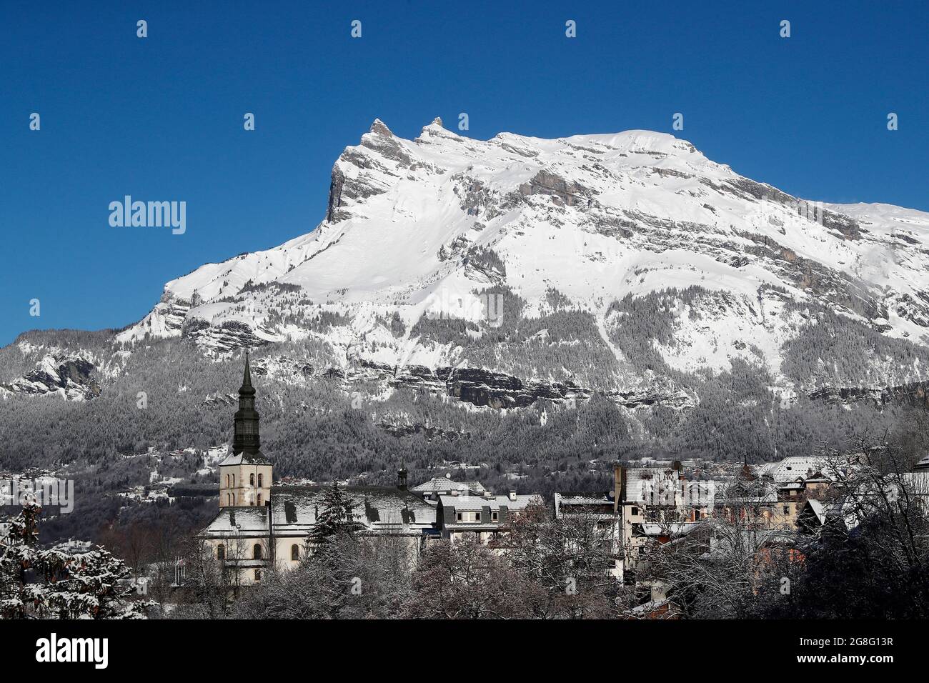 Saint Gervais village du Mont-blanc en hiver, une célèbre station de ski, Saint-Gervais, haute Savoie, Alpes françaises, France, Europe Banque D'Images