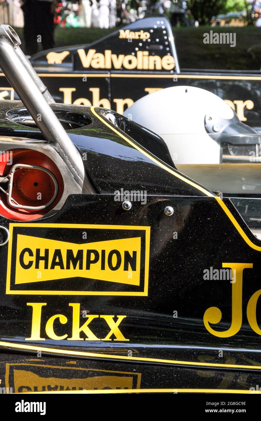 Lotus 72 historique Formule 1, Grand Prix de voiture de course à l'événement Goodwood Festival of Speed, Royaume-Uni. Voiture de course F1 de Jacky Ickx des années 1970. Sponsoriser les champions Banque D'Images