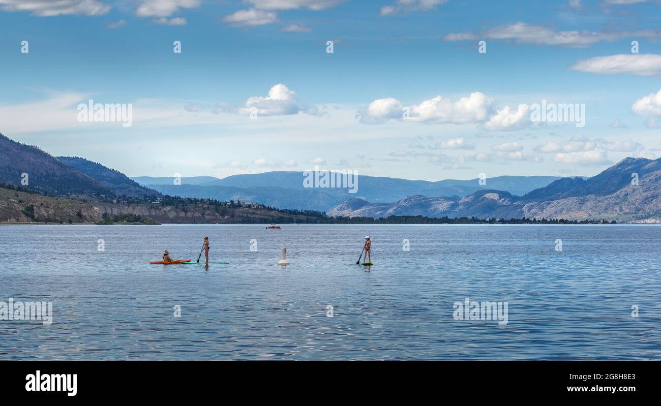 Profitez de la croisière et explorez avec vos amis Banque D'Images