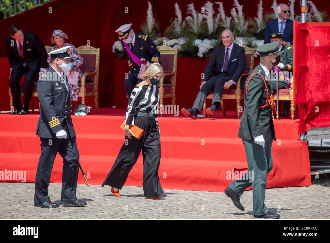 Le ministre de la Défense, Ludiviny Dedonder, a été photographié lors du défilé militaire et civil de la Journée nationale belge, à Bruxelles, le mercredi 21 juillet 2021. Ceci Banque D'Images