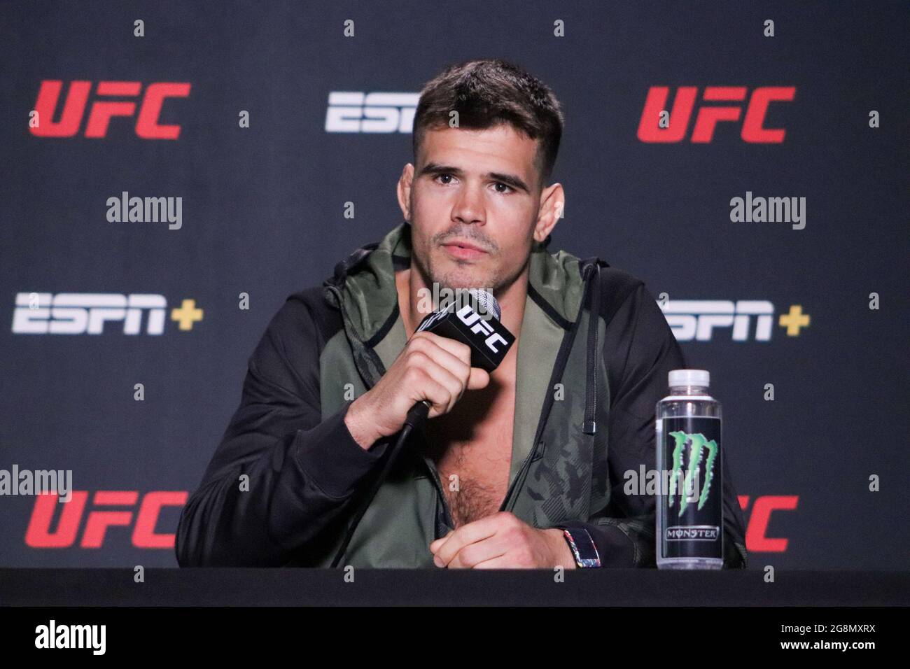 Las Vegas, Nevada, États-Unis. 21 juillet 2021. LAS VEGAS, NV - 21 JUILLET : Mickey Gall interagit avec les médias lors de l'UFC Vegas 32 : Journée des médias à l'UFC Apex le 21 juillet 2021 à Las Vegas, Nevada, États-Unis. (Photo de Diego Ribas/PxImages) Credit: PX Images/Alamy Live News Banque D'Images