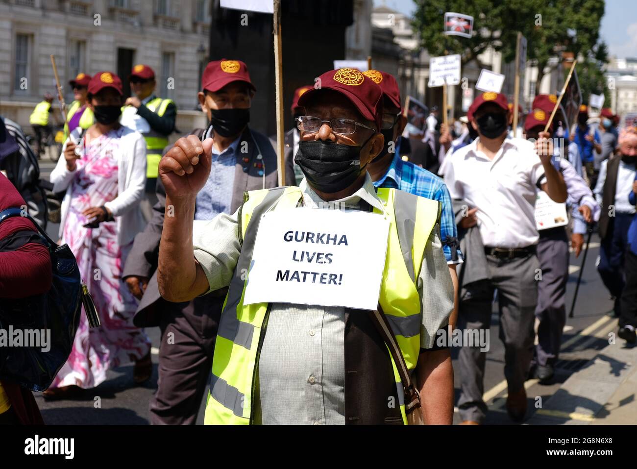 Les anciens combattants de Gurkha se réunissent pour protester contre la parité des retraites avec leurs homologues britanniques à Westminsters. Les anciens combattants vont également organiser une grève de la faim. Banque D'Images