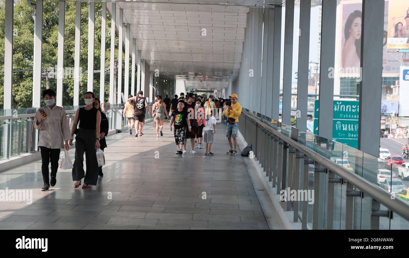 People Walkway Bridge au-dessus du canal Khlong Saen Saeb Bangkok Thaïlande Banque D'Images