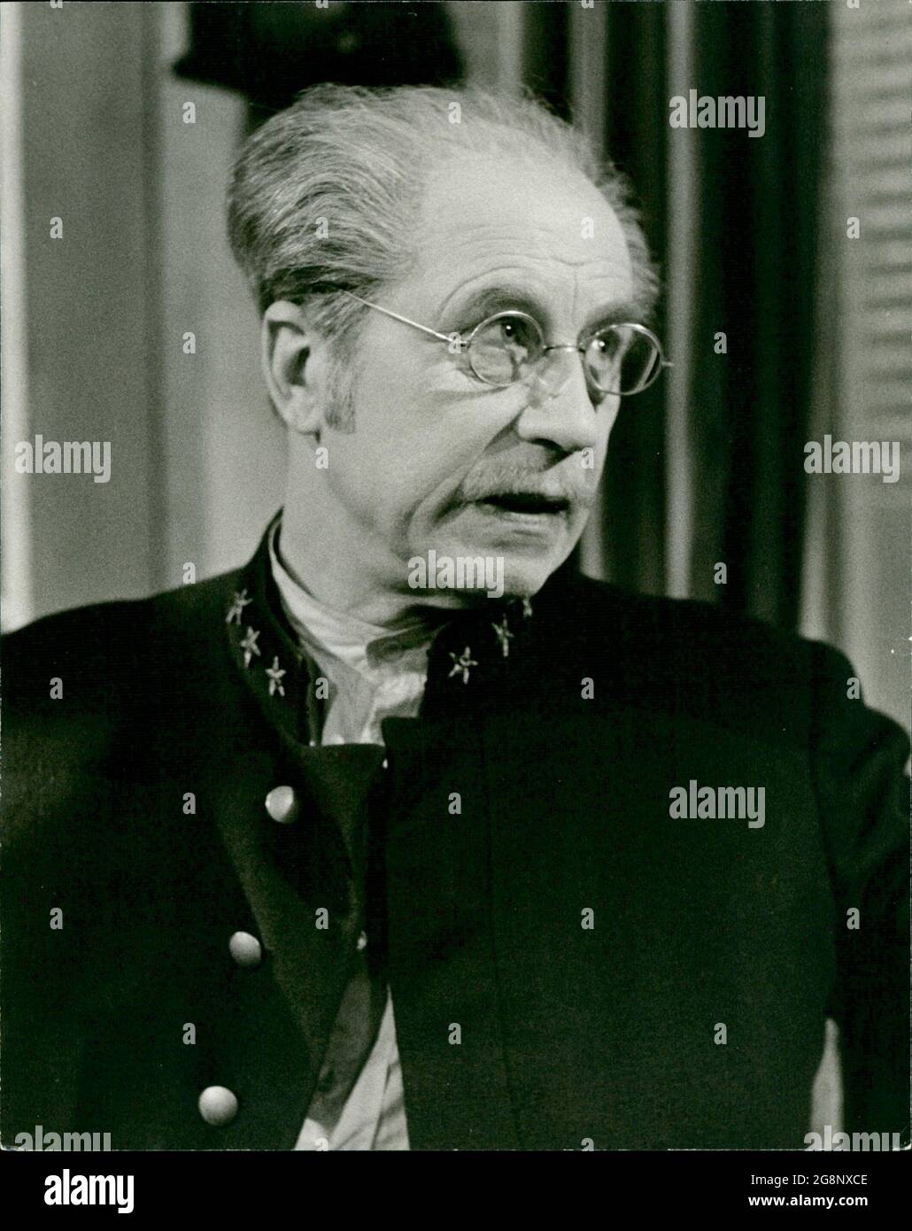 Werner Hinz in der Rolle des Rittmeisters. Banque D'Images