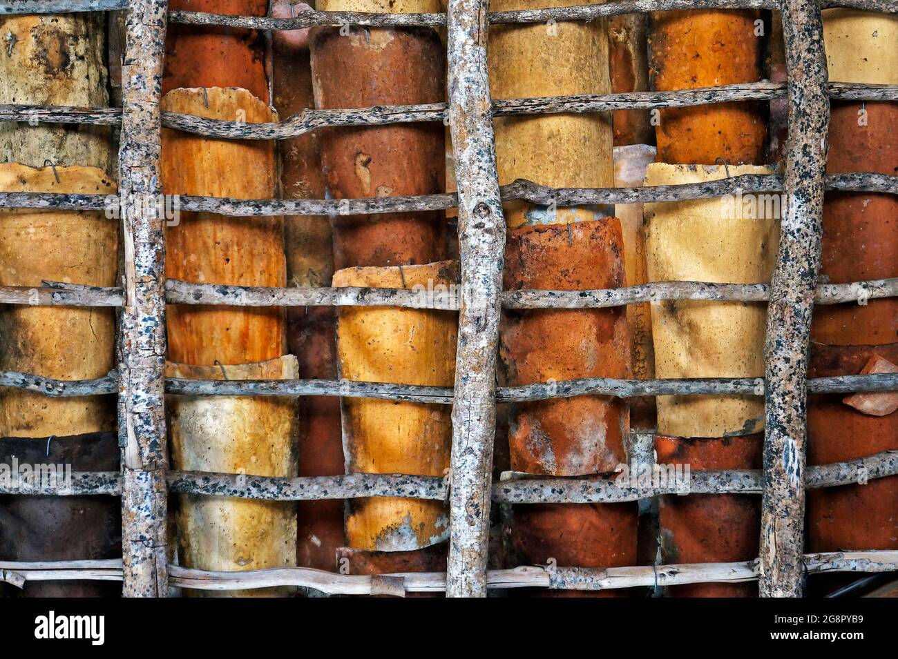 Toit rustique vu de dessous (détail), Diamantina, Brésil Banque D'Images