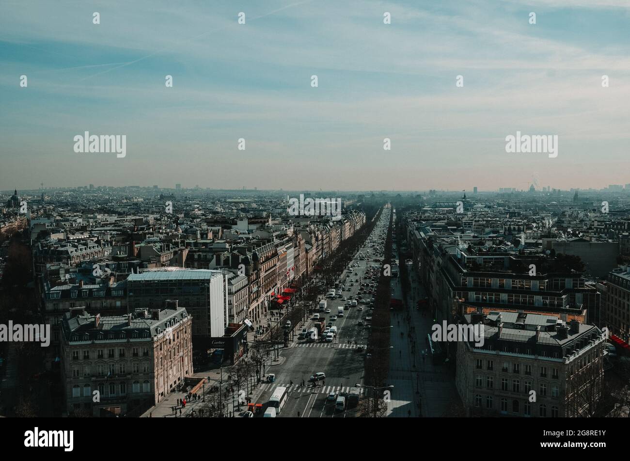 PARIS, FRANCE - 27 octobre 2020 : un magnifique paysage de l'architecture française à Paris Banque D'Images