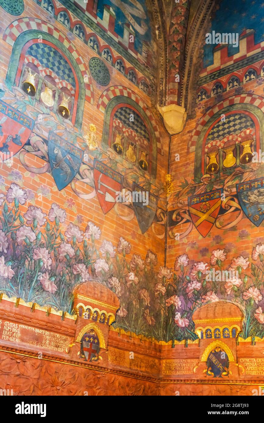 Œuvres d'art chrétiennes à la basilique San Francesco de Bologne, Italie Banque D'Images