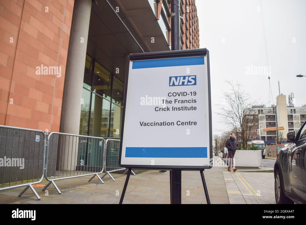 NHS COVID-19 Centre de vaccination à l'Institut Francis Crick à St Pancras. Londres, Royaume-Uni janvier 2021 Banque D'Images