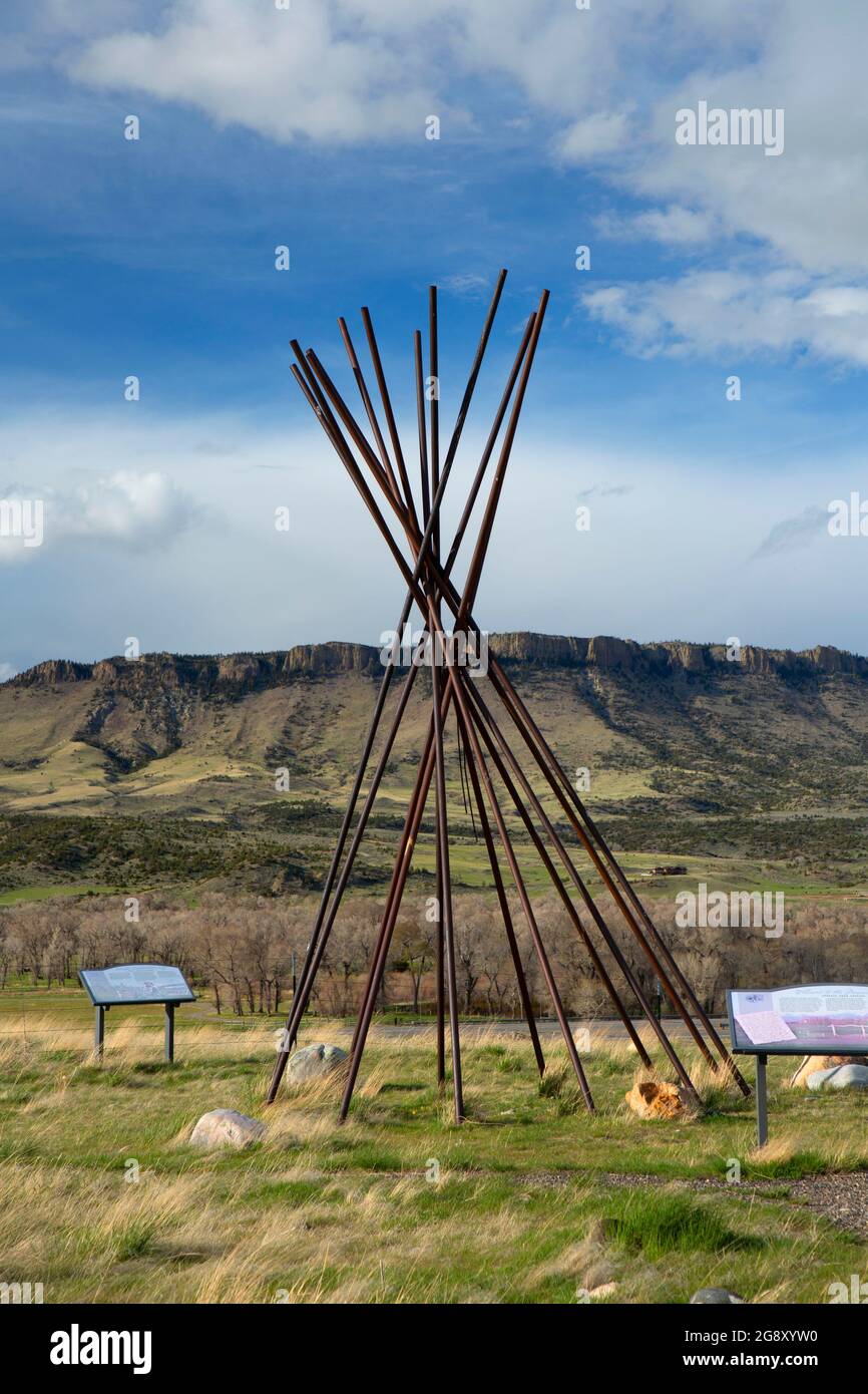 Sculpture de tipi, site d'interprétation de fort Parker, Comté de Park, Montana Banque D'Images