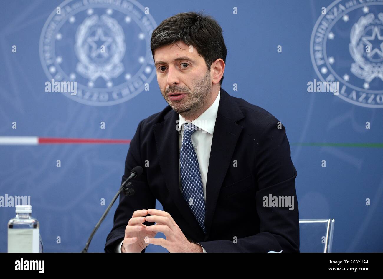 Italie, Rome, 22 juillet 2021 : Roberto Speranza, ministre italien de la santé, en conférence de presse, après le Conseil des ministres. Photo © Fabio Cimaglia/Sintesi/Alamy Live News Banque D'Images