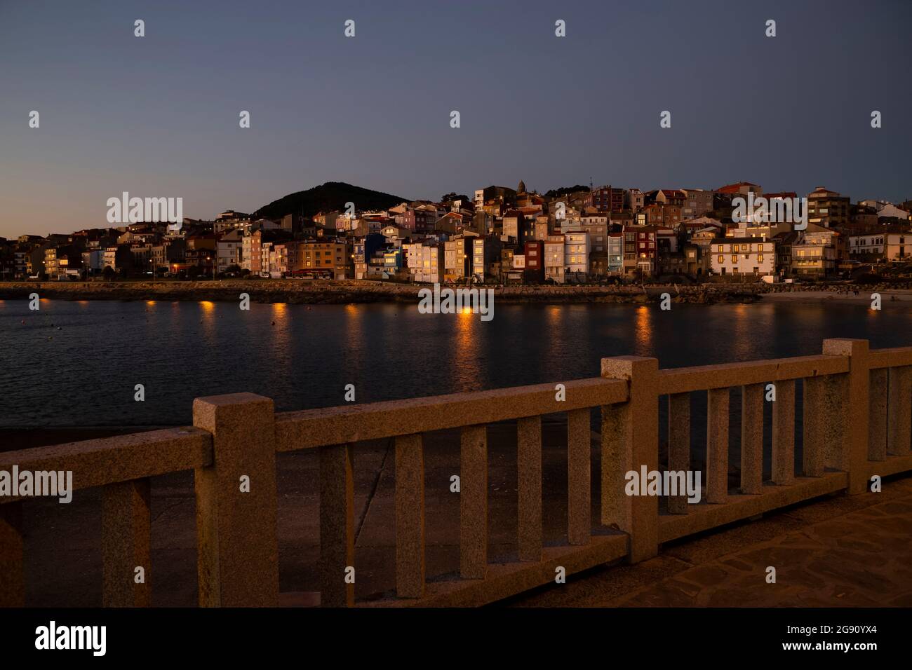 Vista Nocturna de A Guarda, Pontevedra. Banque D'Images