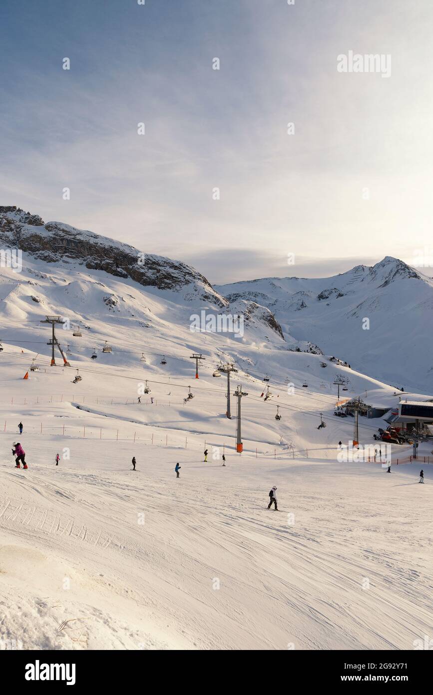Vue sur la station de ski autrichienne Ischgl. Banque D'Images