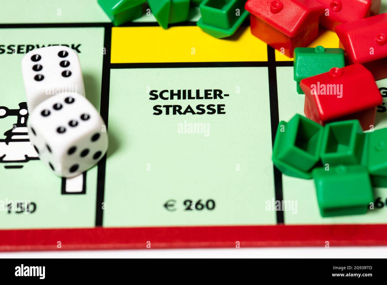 Gros plan sur Schiller-Strasse sur le Bureau allemand du monopole. Banque D'Images