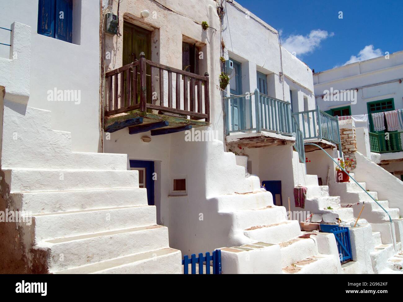 Grèce - île de Folegandros. Maisons de village dans le quartier historique de Kastro. Banque D'Images