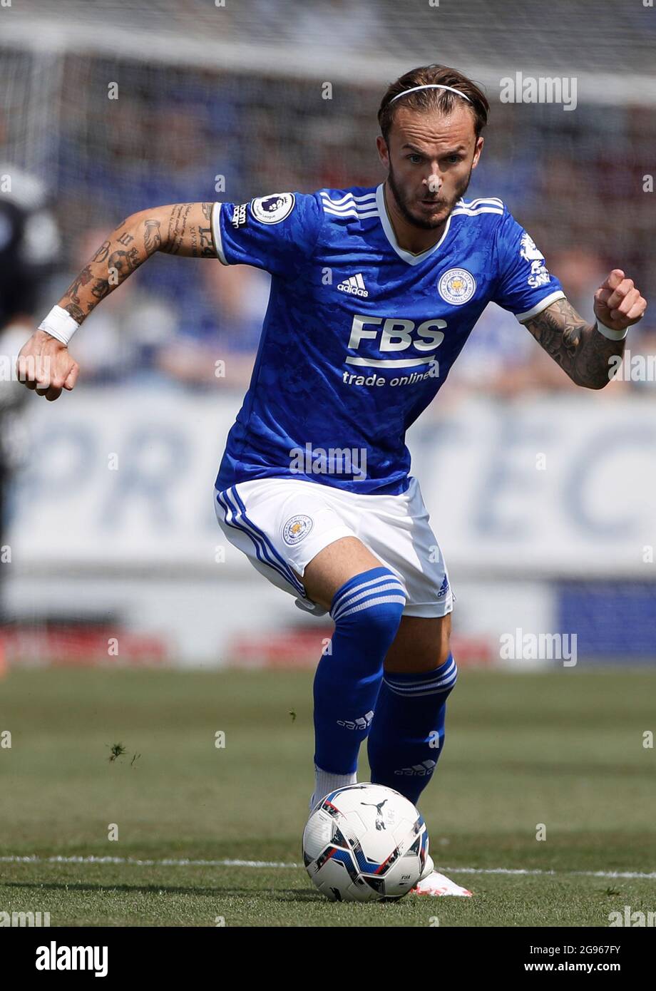 Burton Upon Trent, Angleterre, le 24 juillet 2021. James Maddison de Leicester City pendant le match de pré-saison au stade Pirelli, Burton Upon Trent. Le crédit photo doit être lu : Darren Staples / Sportimage Banque D'Images