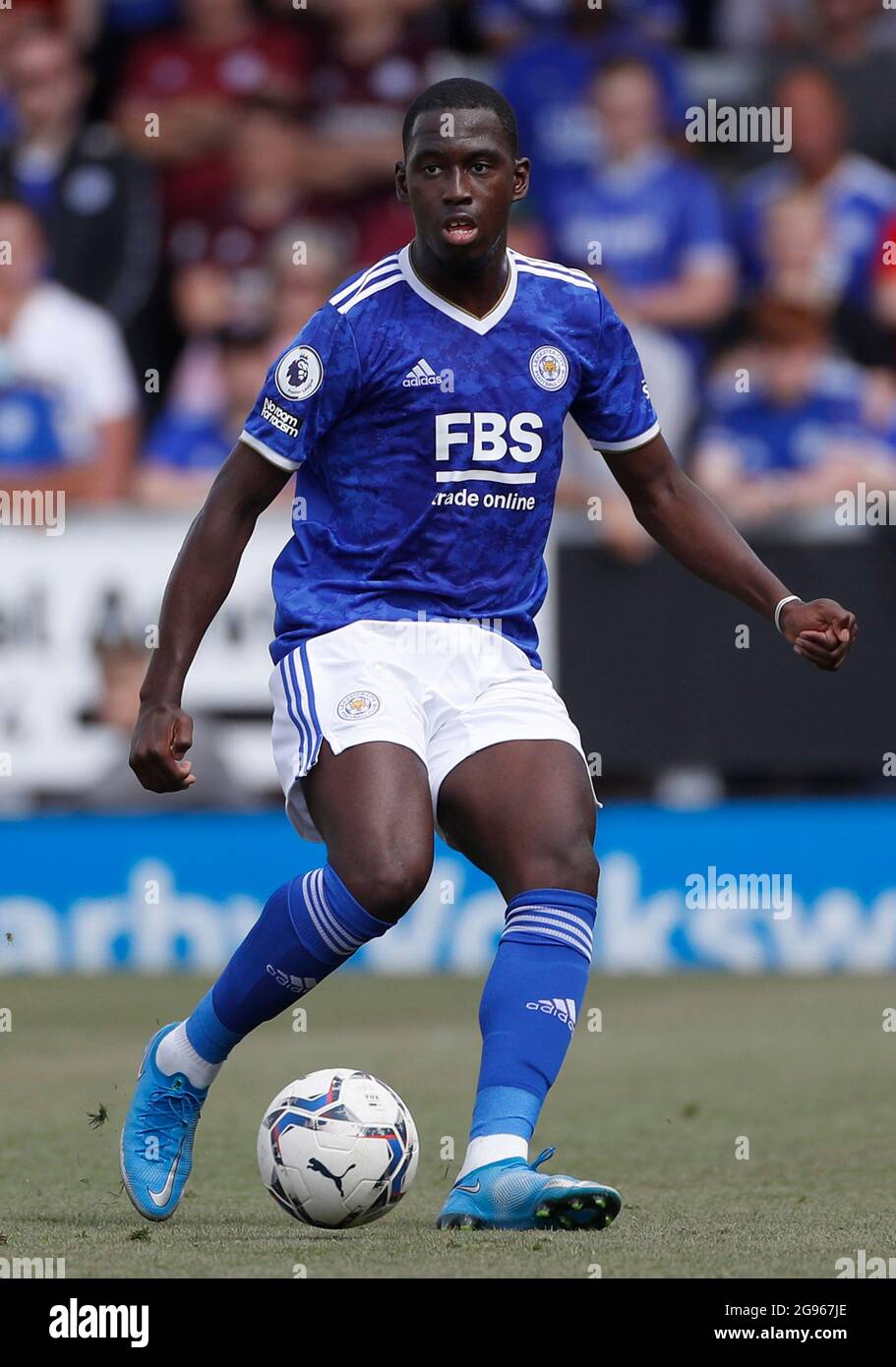 Burton Upon Trent, Angleterre, le 24 juillet 2021. Boubakaray Soumar de Leicester City pendant le match de pré-saison au stade Pirelli, Burton Upon Trent. Le crédit photo doit être lu : Darren Staples / Sportimage Banque D'Images