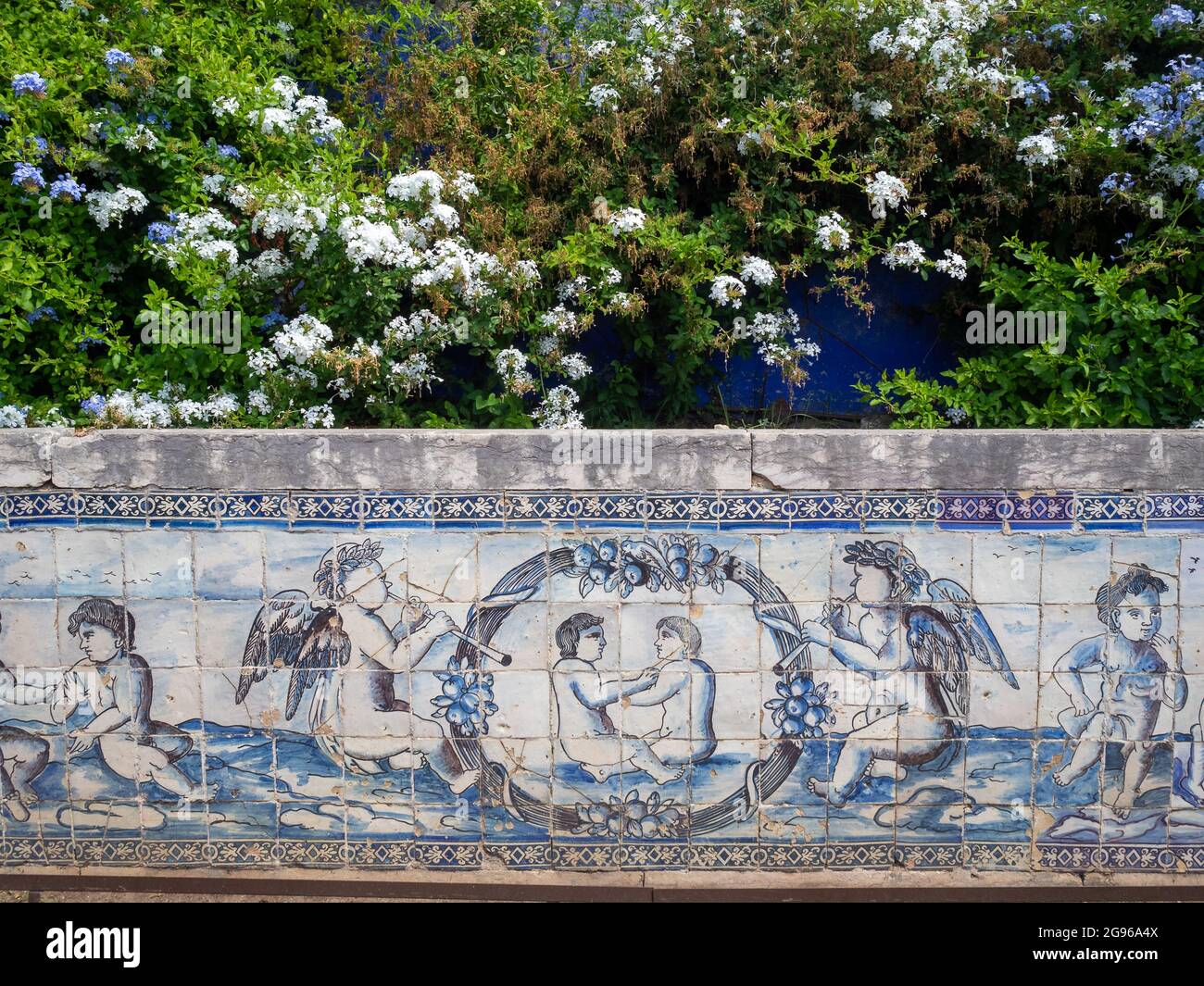 Le jardin du Palais Fronteira est carrelé avec une allégorie au signe du zodiaque Gémeaux Banque D'Images