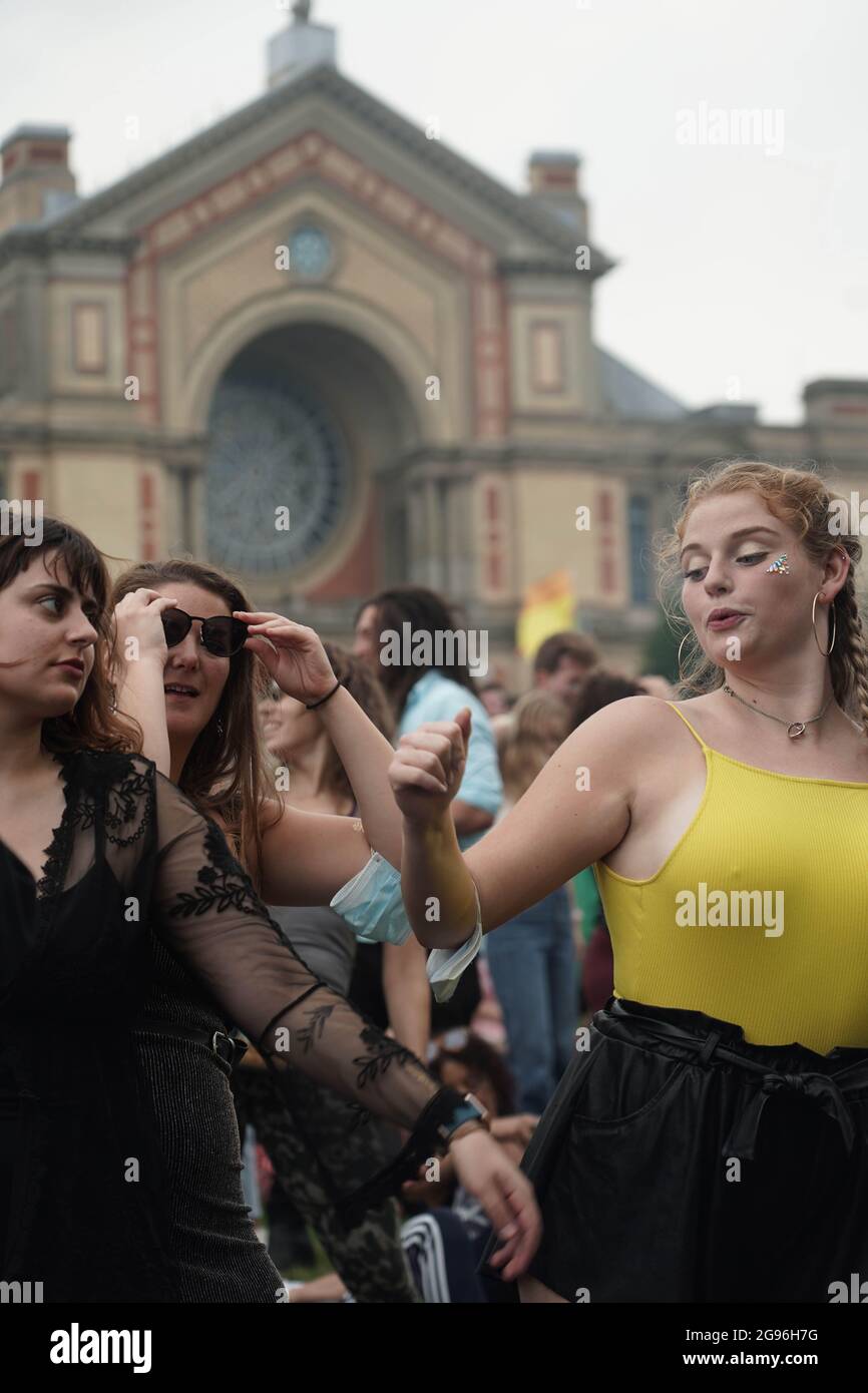 Londres, Royaume-Uni. 23 juillet 2021. Les festivaliers au Kaléidoscope Festival 2021 à Alexandra Palace, Londres. Photo: Richard Gray/Alamy Live News Banque D'Images