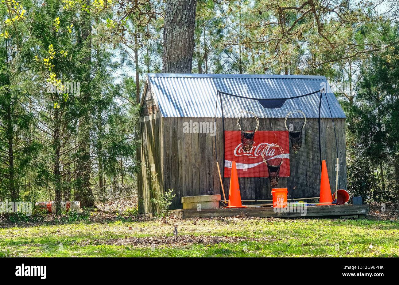 Affiche « Old Shed with Coca Cola » Banque D'Images