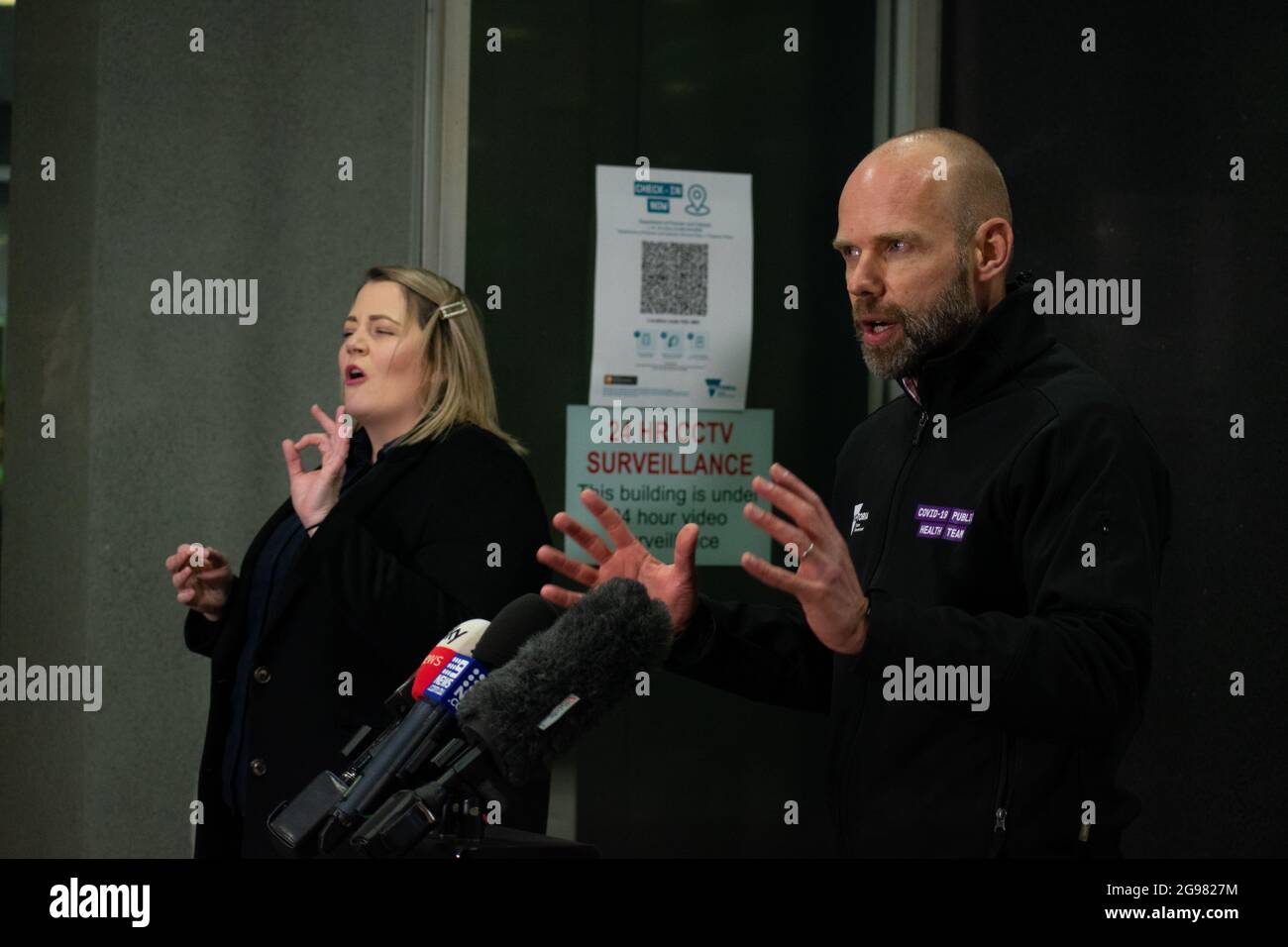 Melbourne, Australie. 25 juillet 2021. Jeroen Weinar, commandant de la COVID, s'exprime lors d'une conférence de presse, un jour après que des milliers de manifestants anti-verrouillage ont défilé dans les rues de Melbourne, faisant part de leurs inquiétudes quant à un verrouillage prolongé au-delà de mardi. Credit: Jay Kogler/Alay Live News Banque D'Images