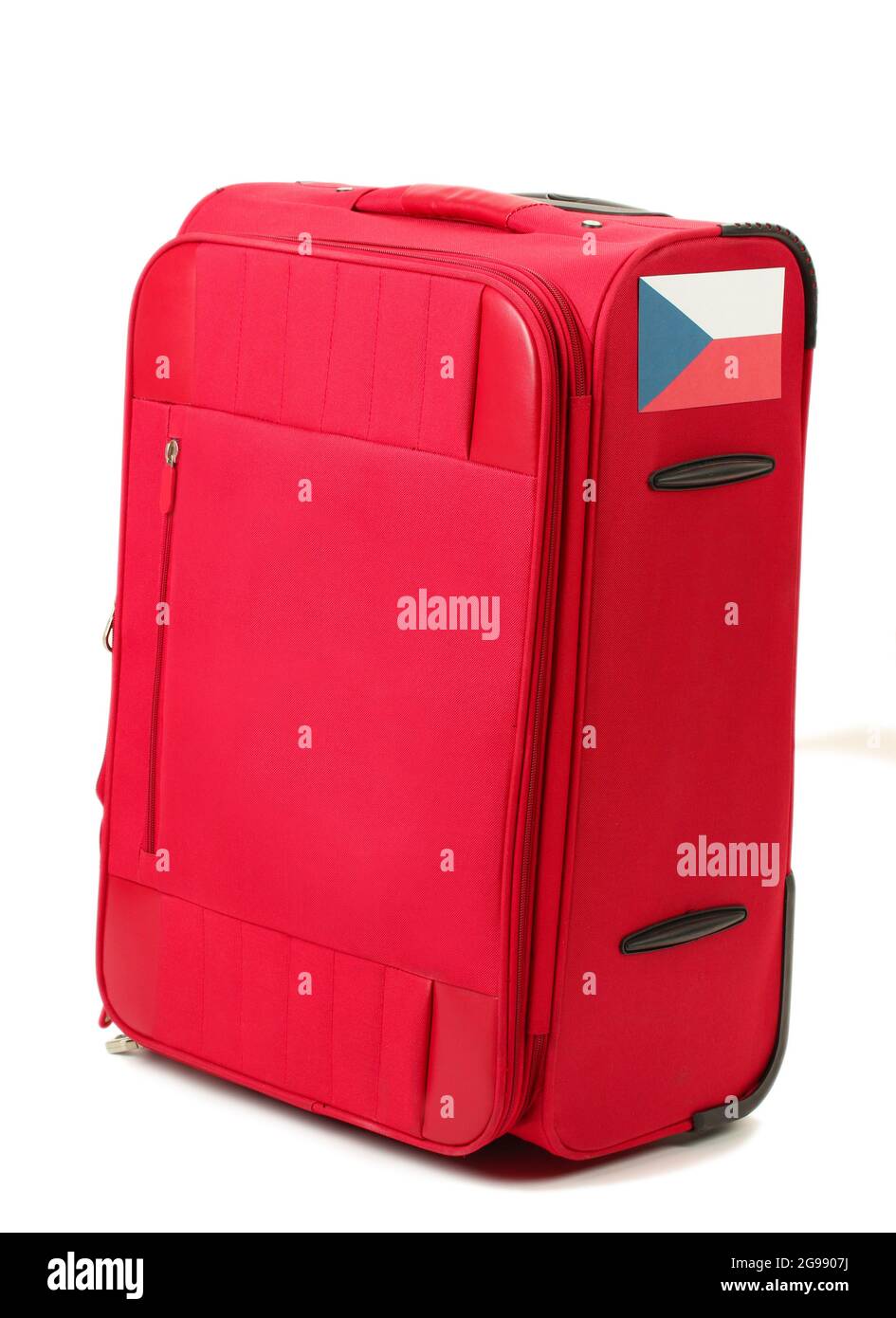 Valise rouge avec autocollant avec drapeau de la République tchèque isolée  sur blanc Photo Stock - Alamy