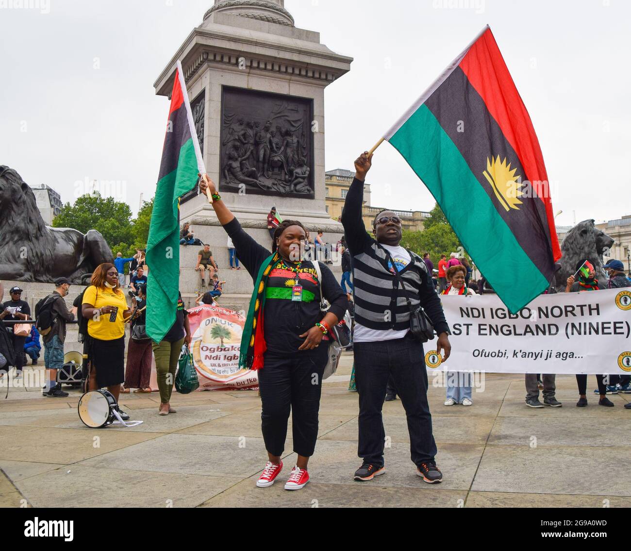 Londres, Royaume-Uni. 24 juillet 2021. Des manifestants se sont rassemblés sur Trafalgar Square pour protester contre la violence dans l'est du Nigeria et pour soutenir Biafra et Nnamdi Kanu. Banque D'Images