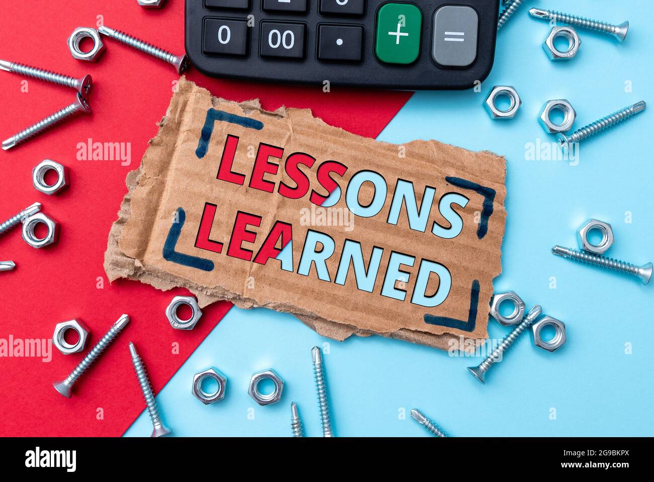Affiche textuelle indiquant les leçons apprises. Concept Internet connaissances ou compréhension acquises par l'expérience plans calculés pour les réparations et la maintenance Banque D'Images