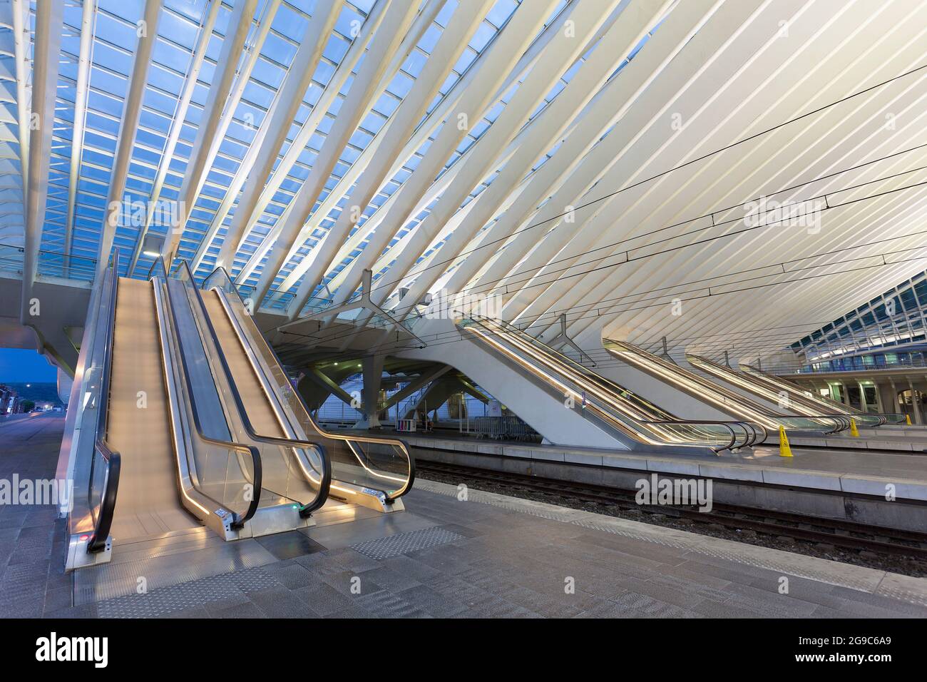 Gare de Liège-Guillemins par l'architecte Santiago Calatrava, Liège, Belgique Banque D'Images