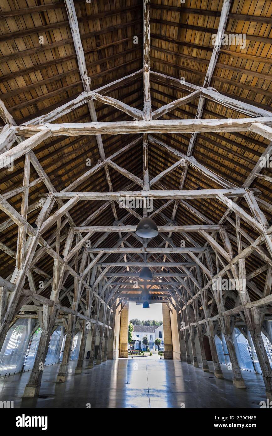 Marché à pans de bois du XVIIe siècle à Richelieu, Indre-et-Loire, France. Banque D'Images