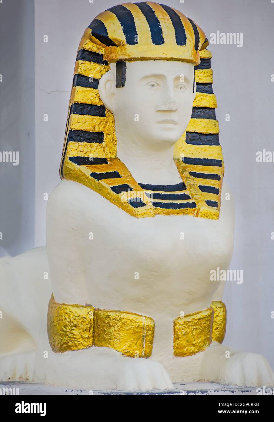 Le temple du rite écossais, également connu sous le nom de Temple Downtown, présente deux statues de sphynx à l'entrée, le 23 juillet 2021, à Mobile, Alabama. Banque D'Images