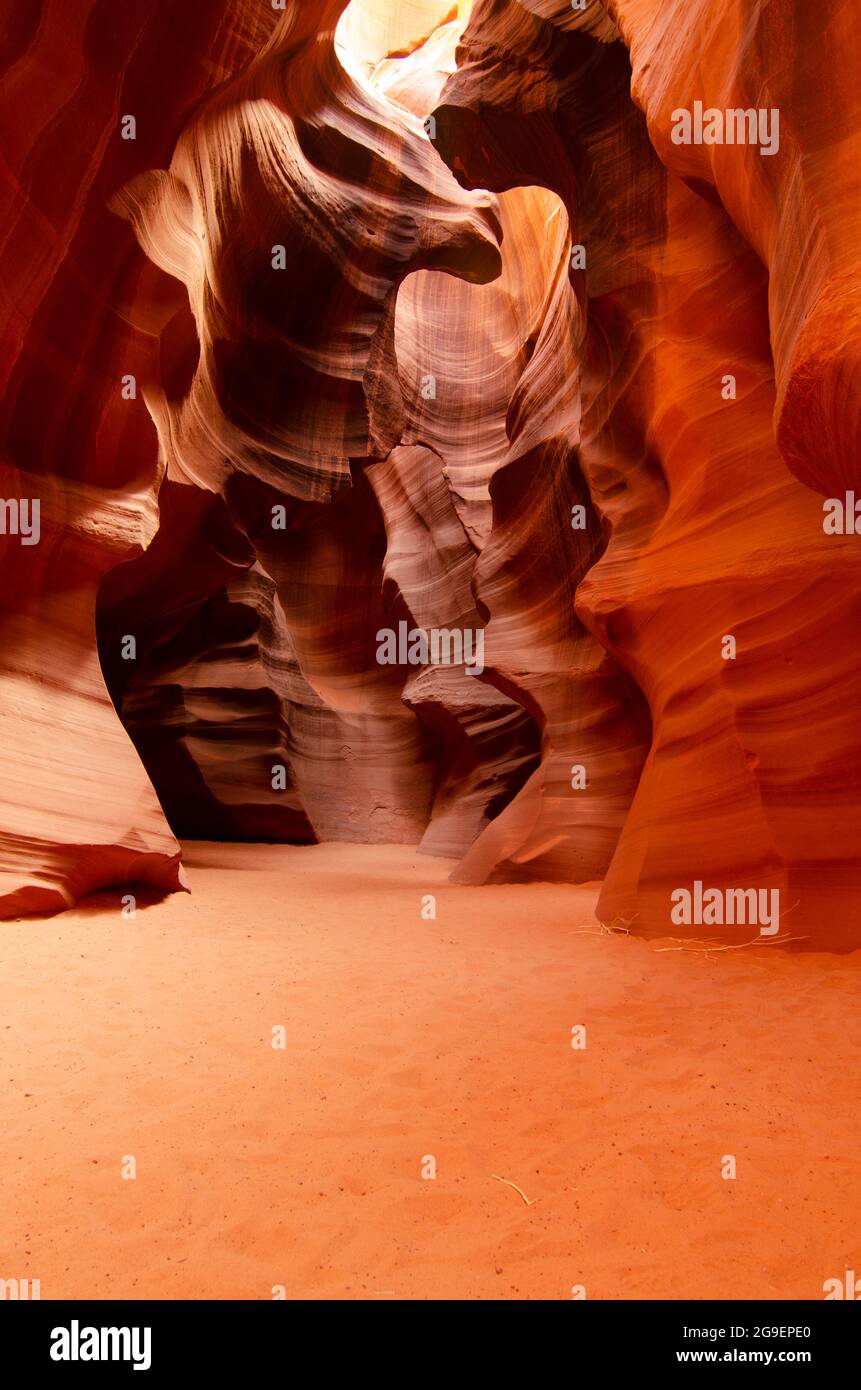 Antilope Canyon 2013 à page Arizona. Lumière et ombres orange Banque D'Images