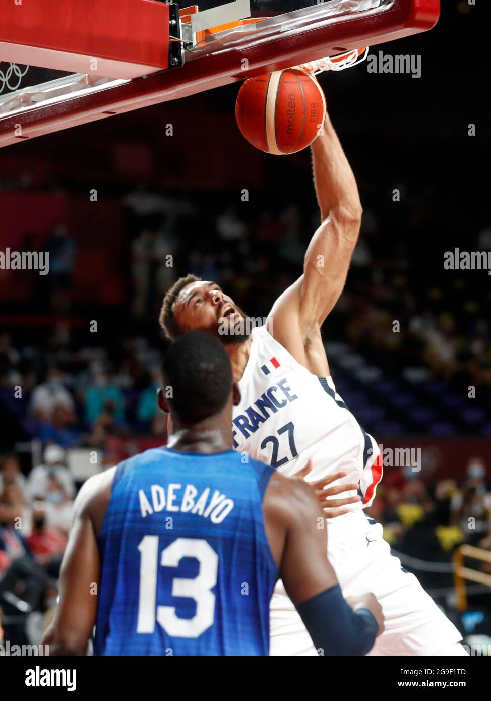 Match de basketball entre la France et les EtatsUnis d'Amérique aux