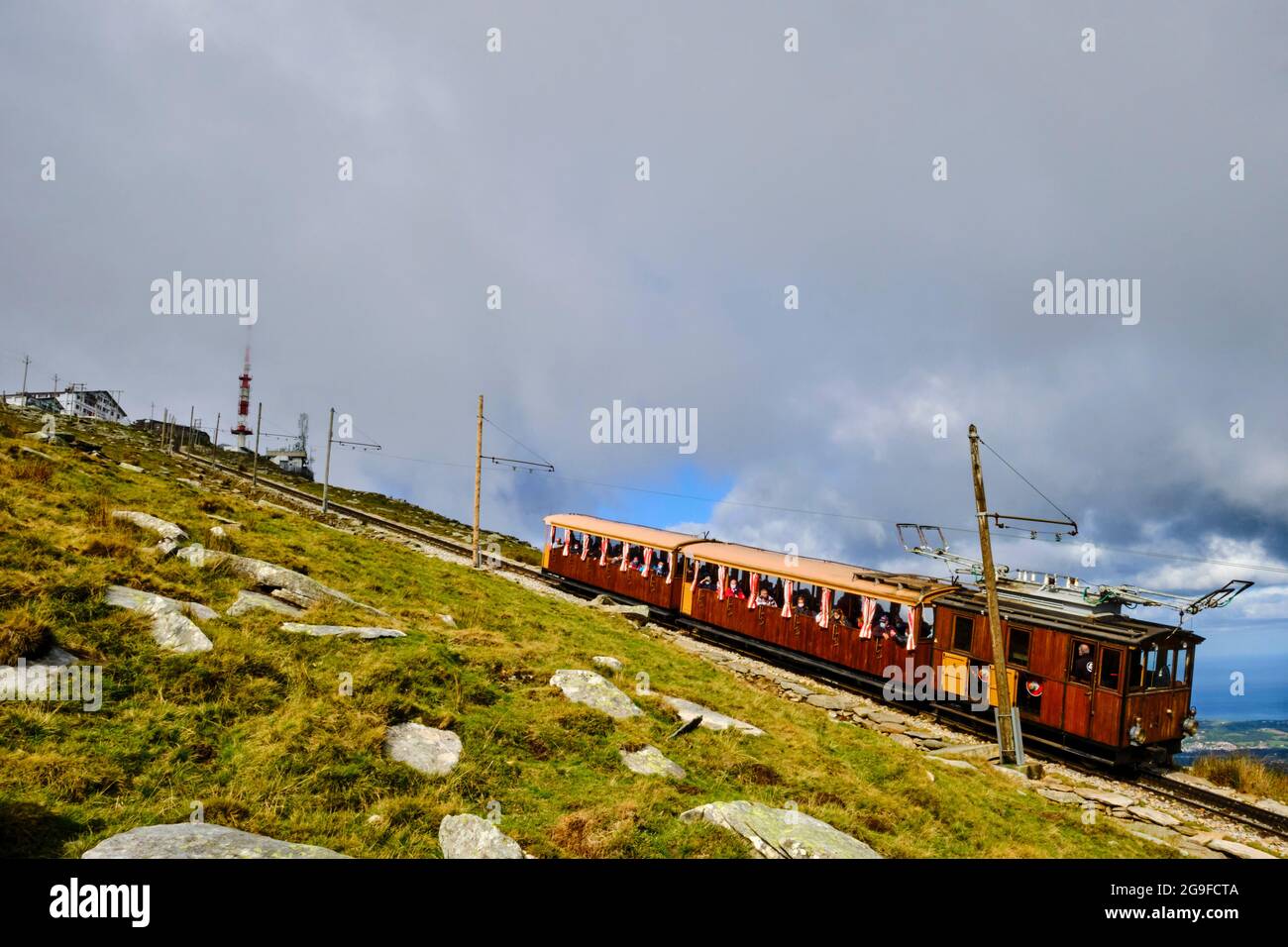 France, Pyrénées-Atlantiques (64), pays Basque, Ascain, la Rhune, Le train Rhune, petit train à crémaillère Banque D'Images
