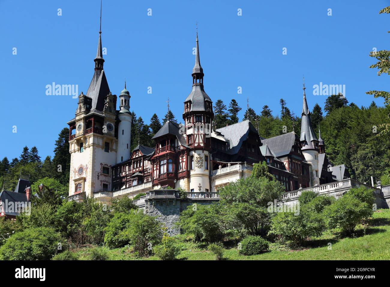 Château de Peles, Roumanie. Architecture de style néo-Renaissance. Château de conte de fées. Banque D'Images