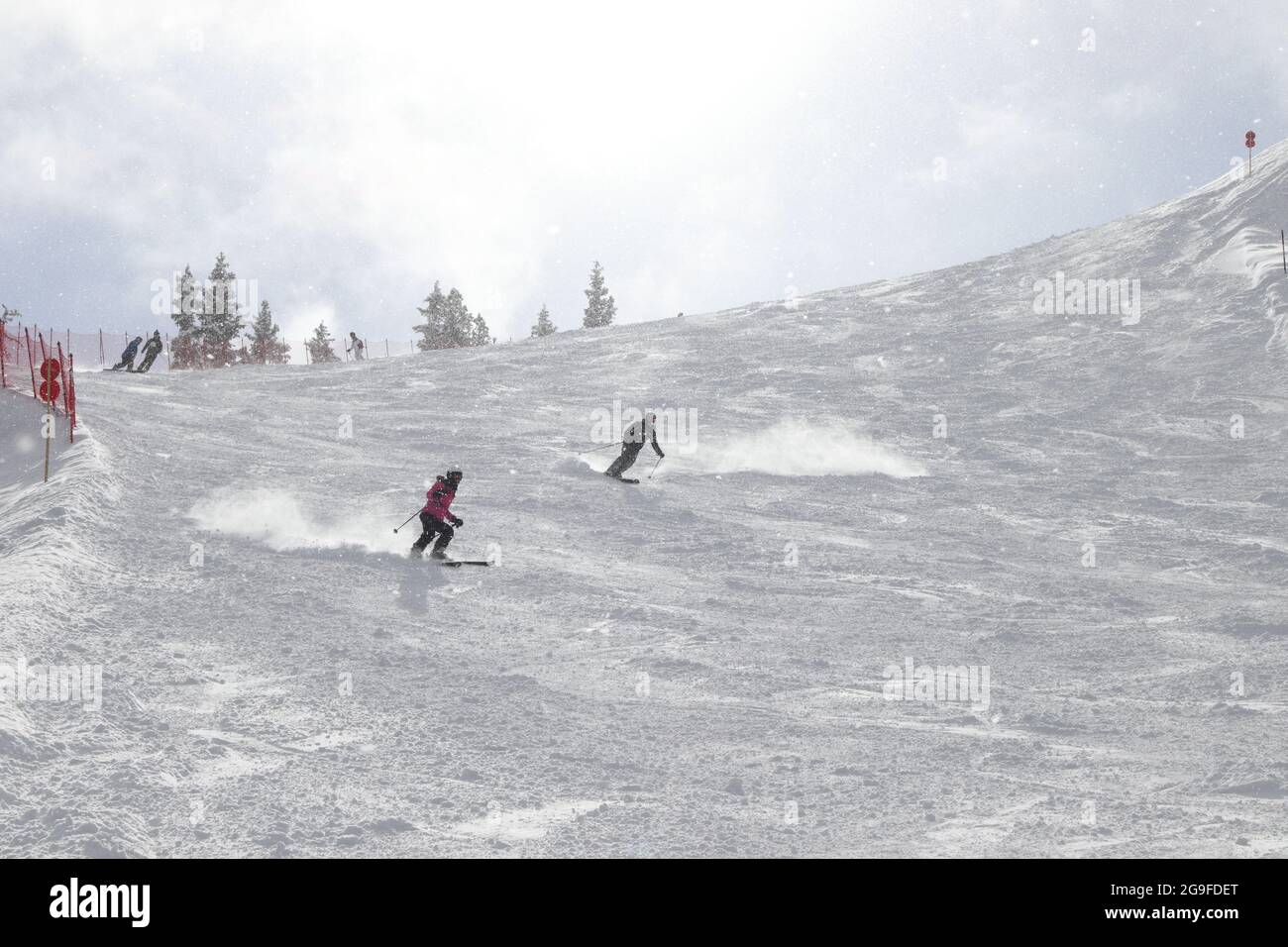 Mayrhofen - station de ski d'hiver des Alpes autrichiennes dans le Tyrol. Alpes centrales autrichiennes. Banque D'Images