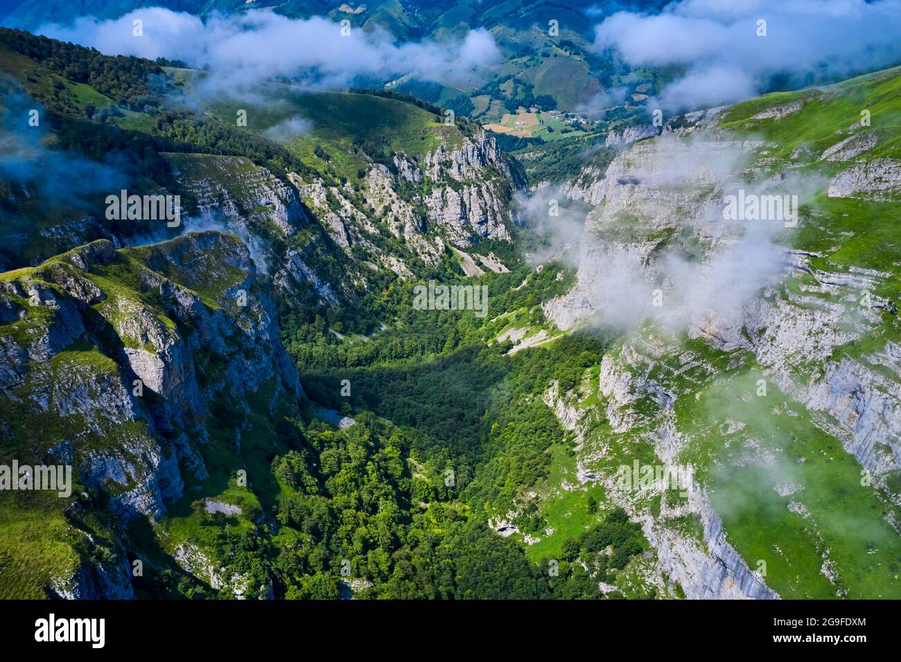France, Pyrénées-Atlantiques (64), pays Basque, haute-Soule, Sainte-Engr grâce, Les gorges d'Ehujarre Banque D'Images
