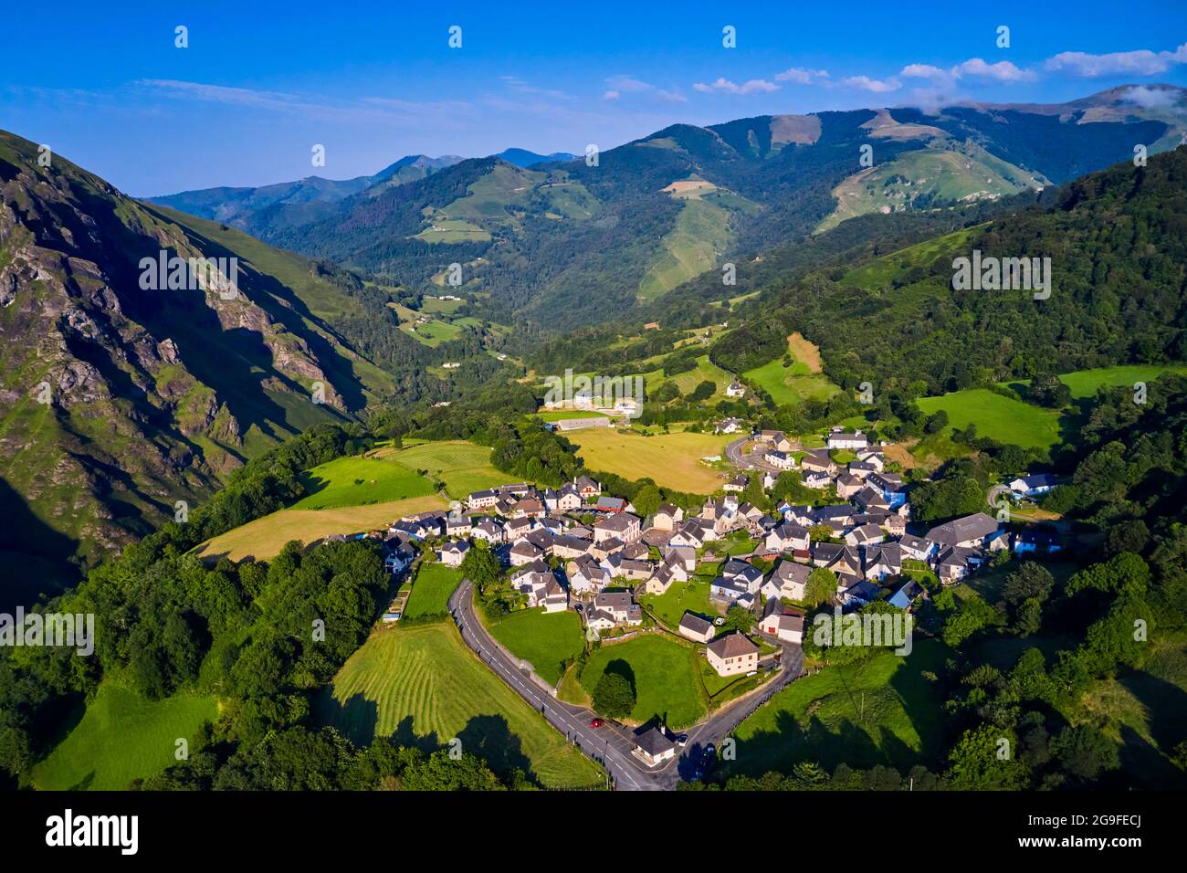 France, Pyrénées-Atlantiques (64), pays Basque, village de Larrau Banque D'Images