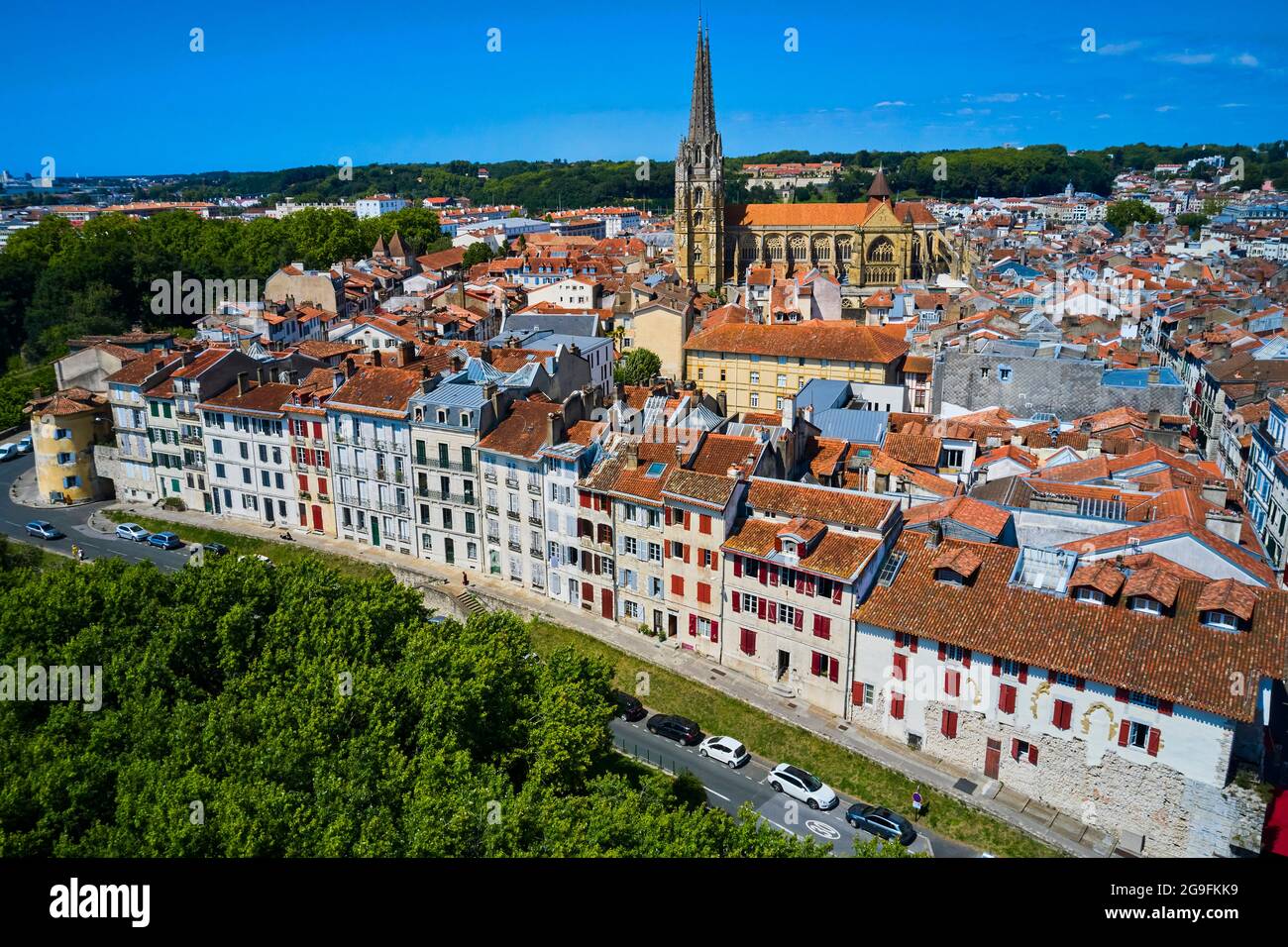 France, Pyrénées-Atlantiques (64), pays Basque, Bayonne, photographie aérienne du centre ville de Bayonne (vue aérienne) Banque D'Images