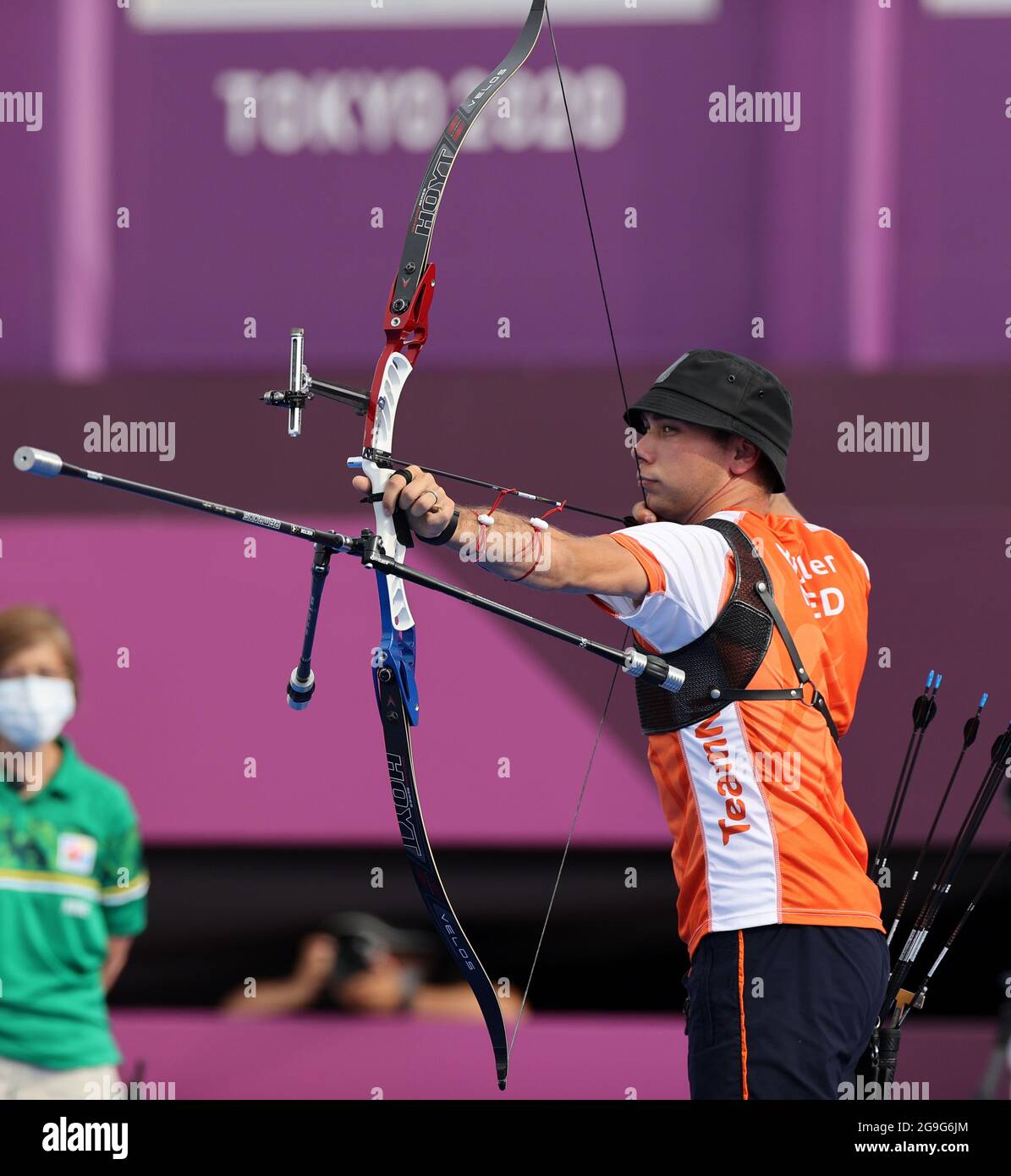 Tokyo, Japon. 26 juillet 2021. Steve Wijler, des pays-Bas, participe à la compétition d'équipe masculine de tir à l'arc aux Jeux Olympiques de Tokyo en 2020 à Tokyo, au Japon, le 26 juillet 2021. Credit: Li Gang/Xinhua/Alay Live News Banque D'Images