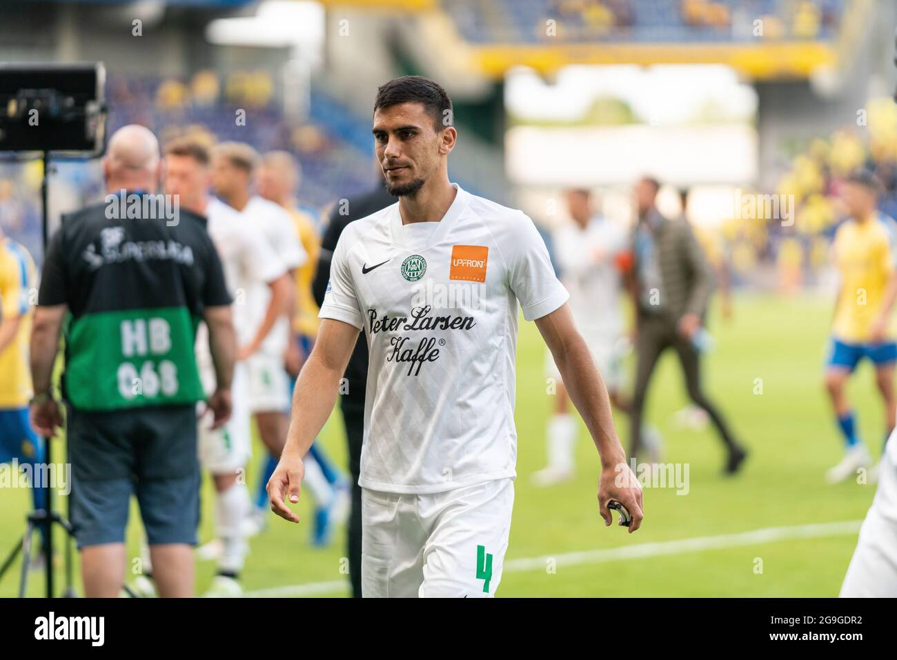 Broendby, Danemark. 25 juillet 2021. Lorenzo Gordinho (4) de Viborg FF vu après le match 3F Superliga entre Broendby IF et Viborg FF à Broendby Stadion à Broendby. (Crédit photo : Gonzales photo/Alamy Live News Banque D'Images